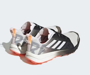 oferta adidas speed flow negra blanca 2